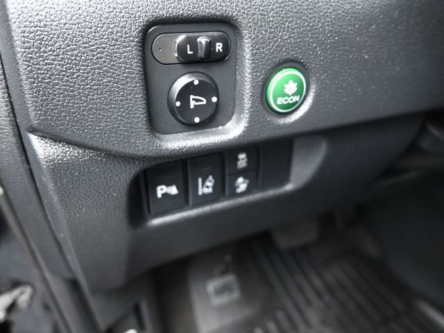 Used 2016 Honda Pilot Touring image 13