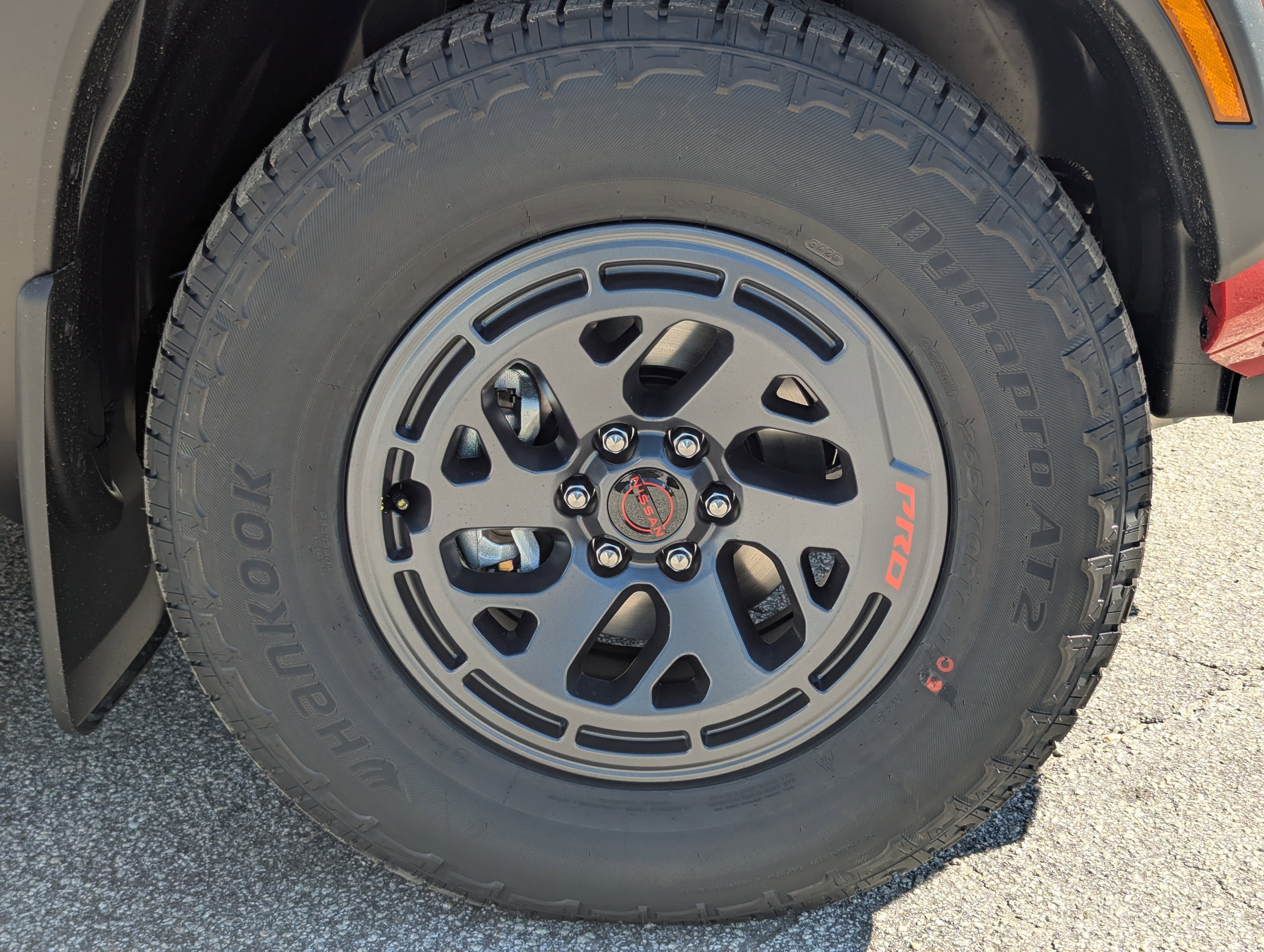 New 2026 Nissan Frontier PRO-4X w/ Pro-4x Convenience Package image 9