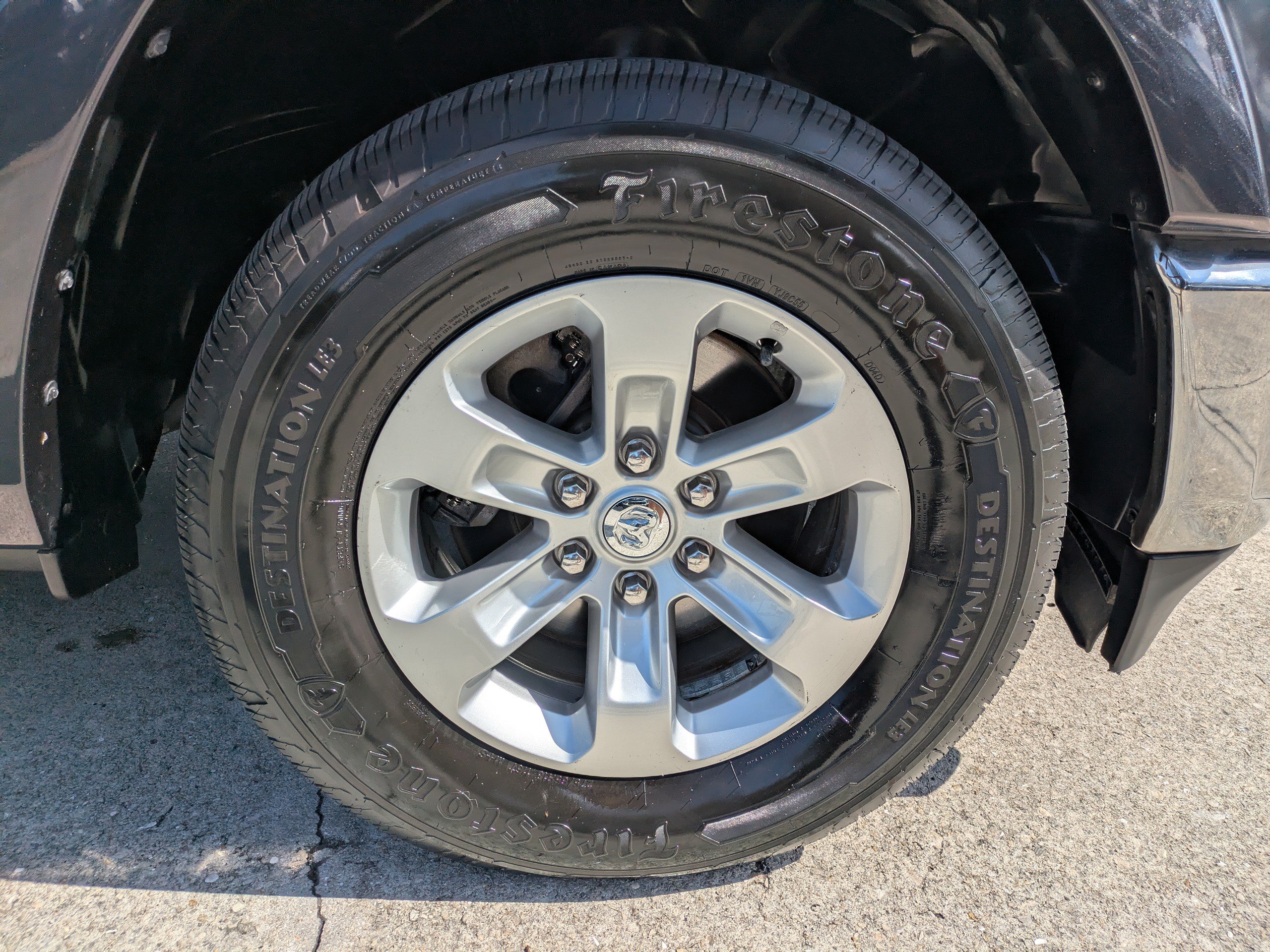 Used 2019 RAM 1500 Laramie RWD image 11