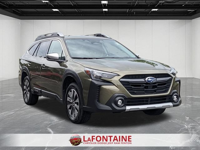 Used 2025 Subaru Outback Touring AWD/4WD image 7