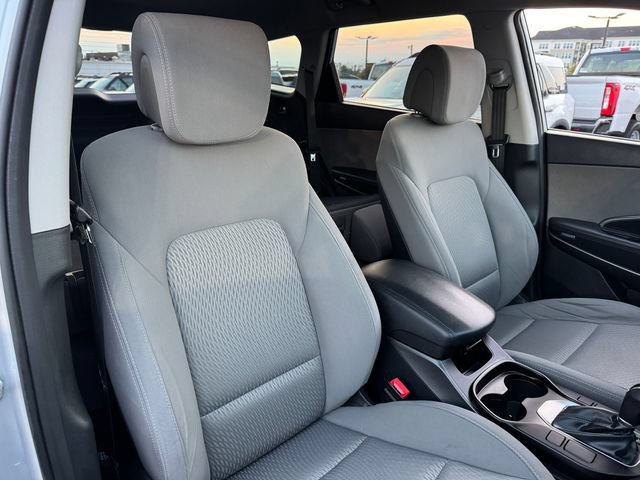 Used 2017 Hyundai Santa Fe SE AWD/4WD image 20