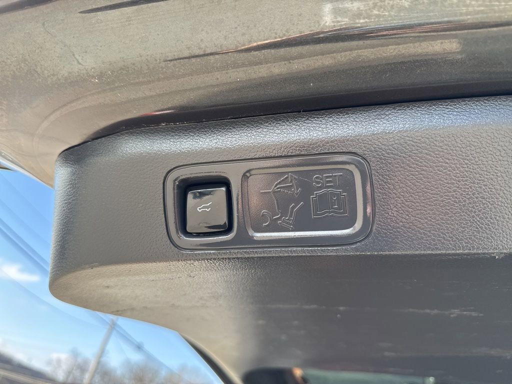 Used 2024 Ford Expedition Limited image 57