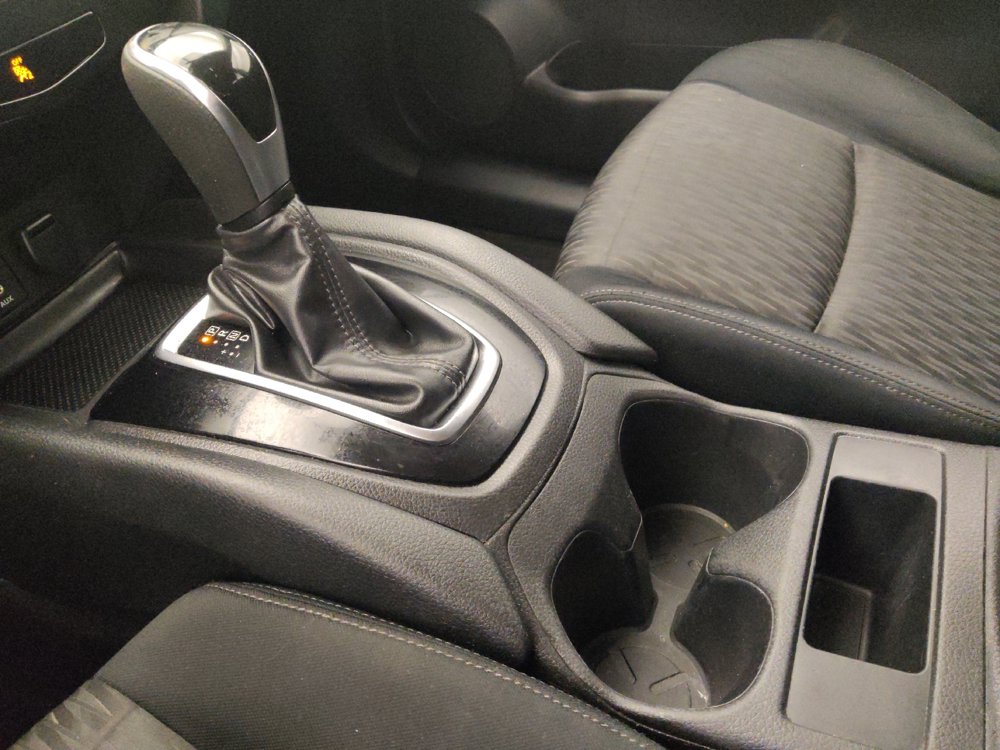 Used 2017 Nissan Rogue S AWD/4WD image 26