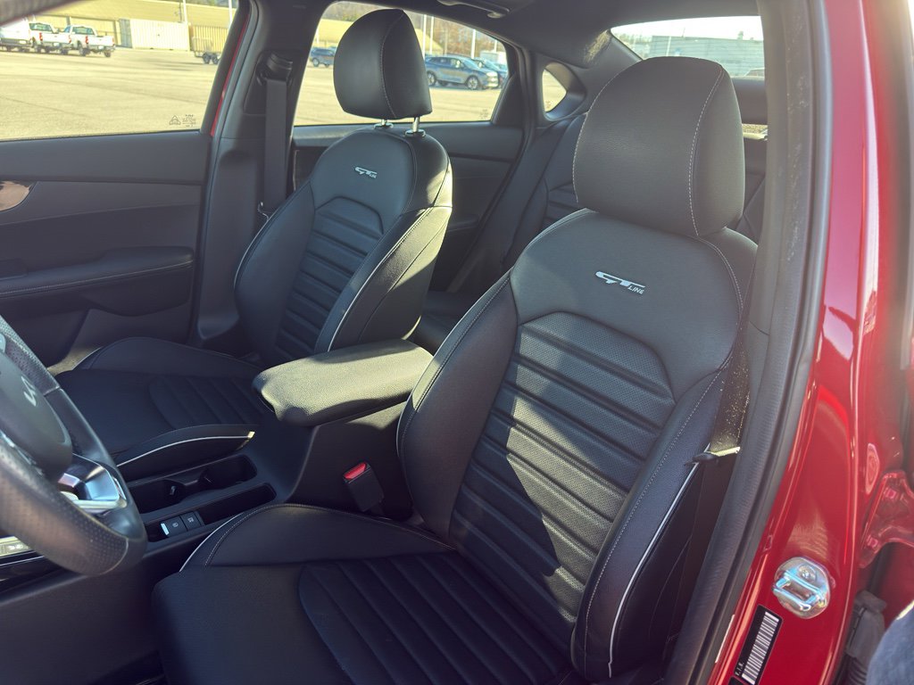 Used 2024 Kia Forte GT-Line w/ GT-Line Premium Package image 26