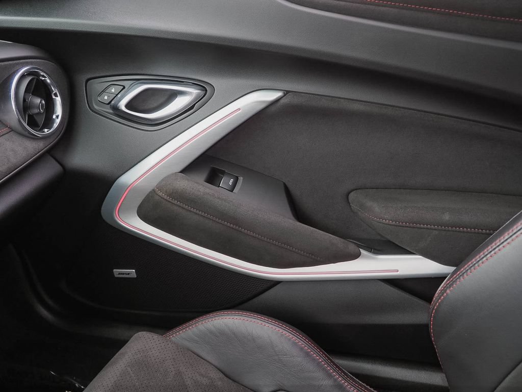 Certified 2021 Chevrolet Camaro ZL1 RWD image 24