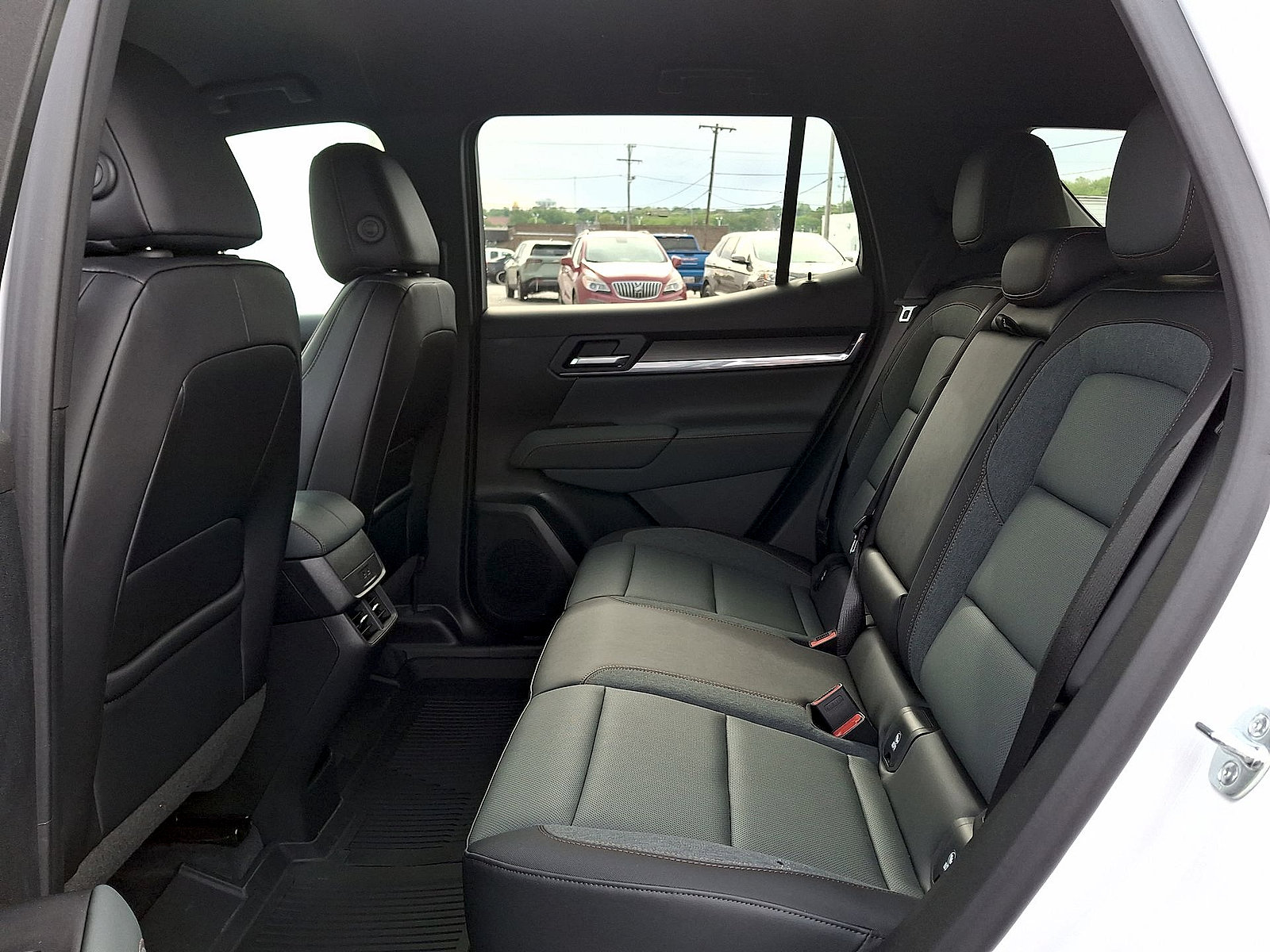 New 2026 GMC Terrain AT4 AWD/4WD image 13