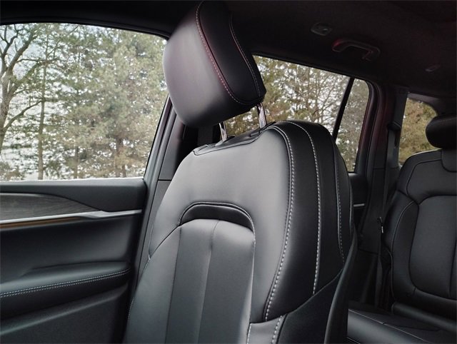 New 2025 Jeep Grand Cherokee Limited w/ Trailer Tow Package image 26