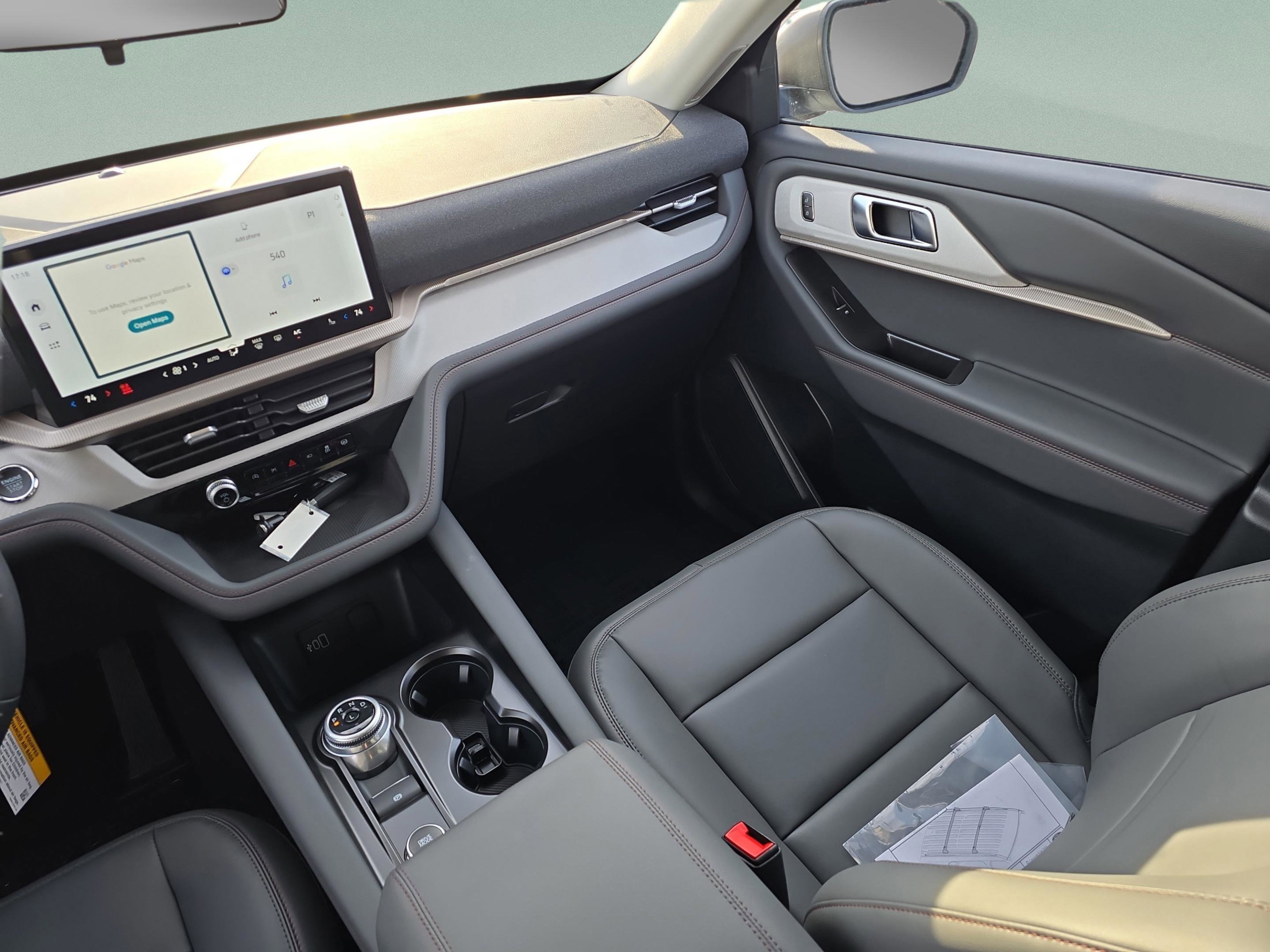 New 2026 Ford Explorer Active w/ Active Comfort Package image 12