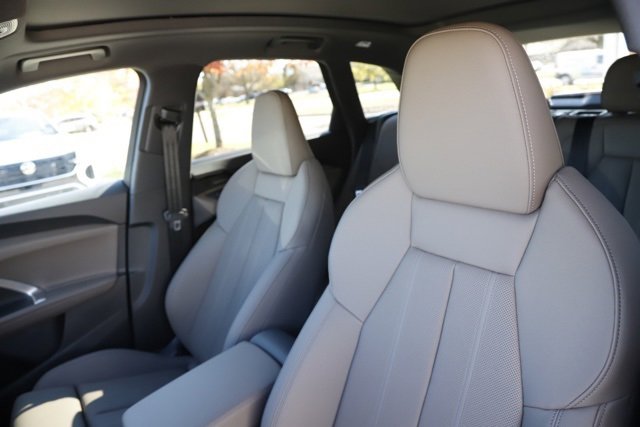 New 2025 Audi Q5 Premium Plus image 14