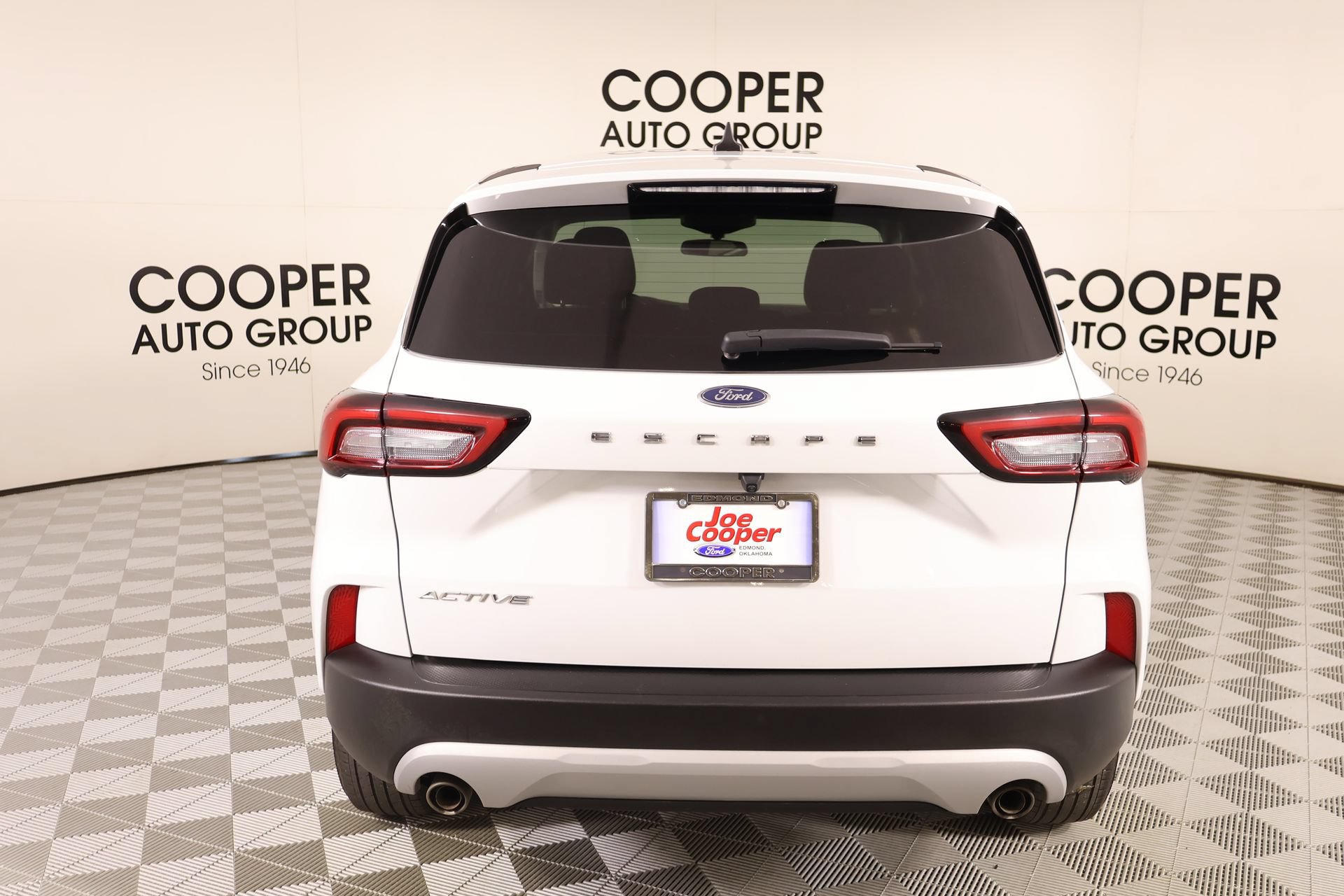 Used 2024 Ford Escape Active w/ Cold Weather Package FWD image 21