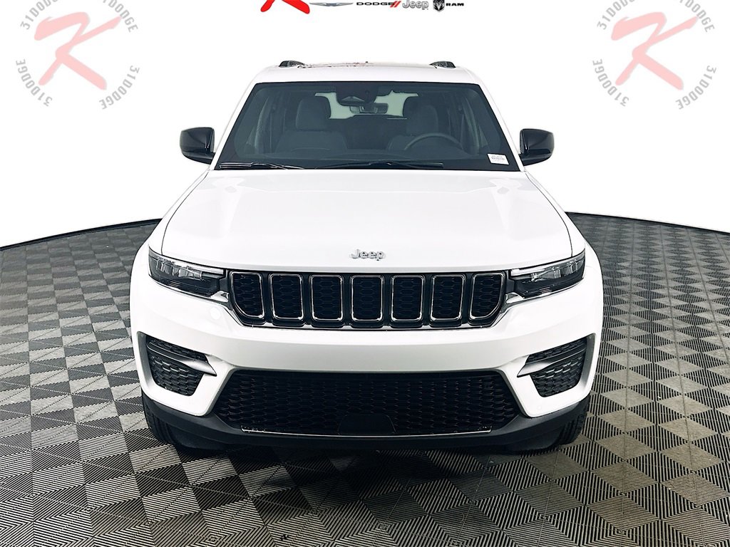 New 2025 Jeep Grand Cherokee Laredo X w/ Luxury Tech Group I video 2