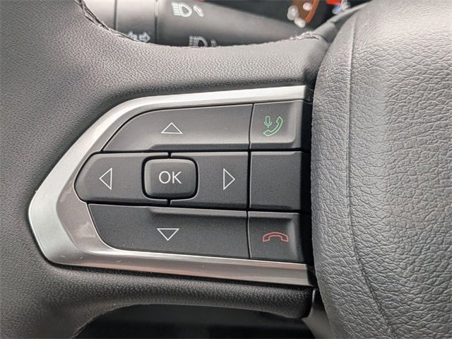 New 2025 Jeep Compass Latitude w/ Sun & Sound Group image 24