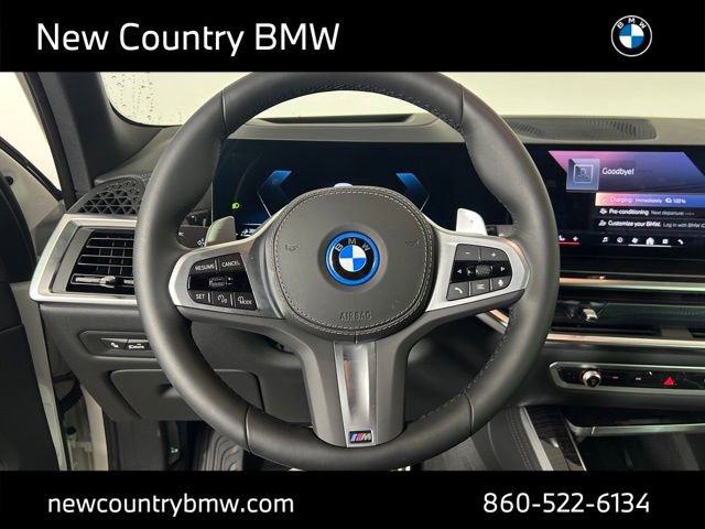 Used 2026 BMW X5 xDrive50e image 14