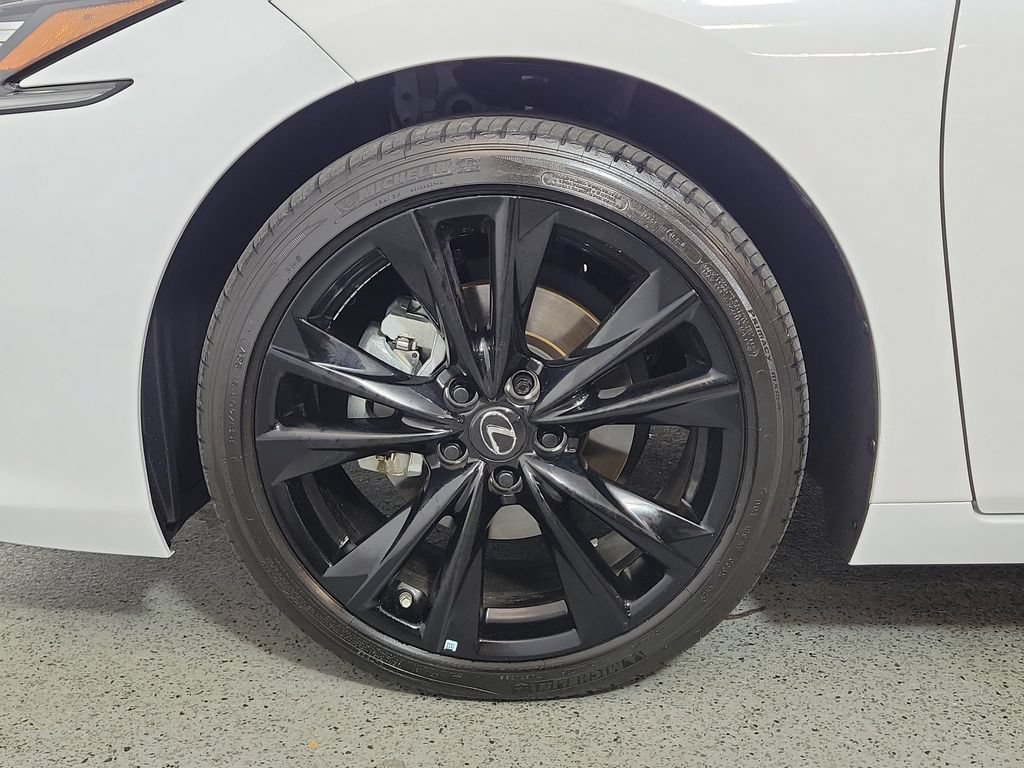 Used 2024 Lexus ES 300h F Sport w/ Accessory Package (Z2) FWD image 9