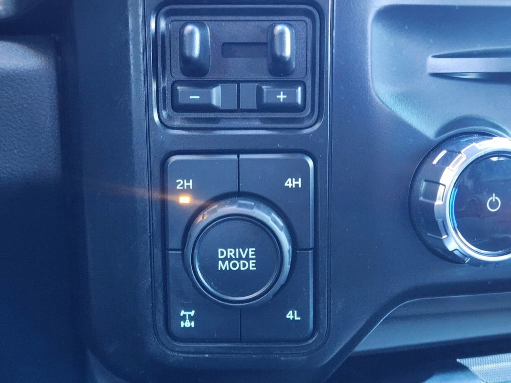 Certified 2024 Ford F250 Lariat image 29