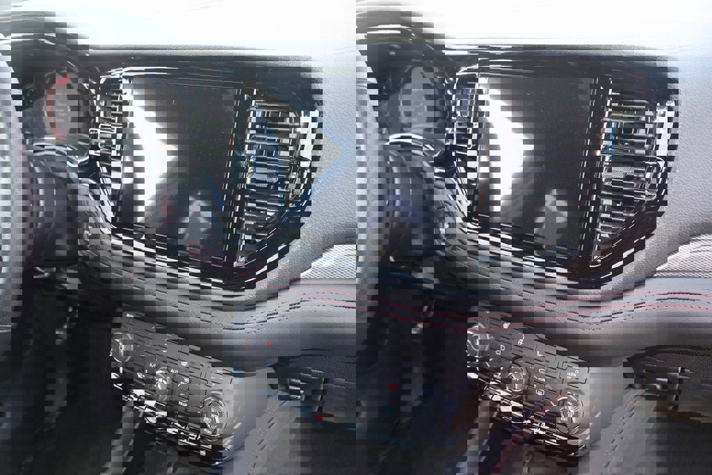 New 2025 Dodge Durango R/T w/ Blacktop Package image 11