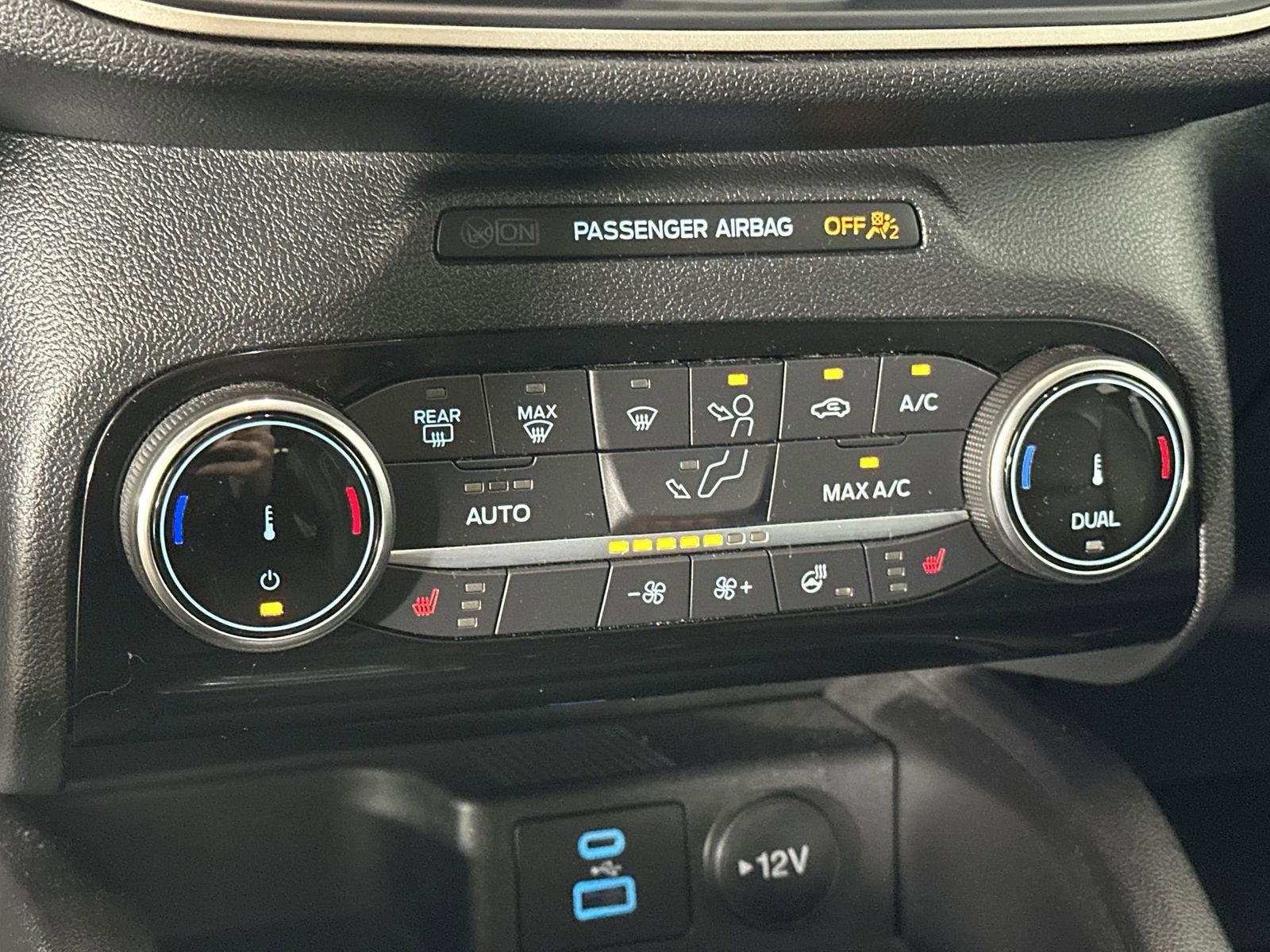 Used 2022 Ford Escape SEL image 23