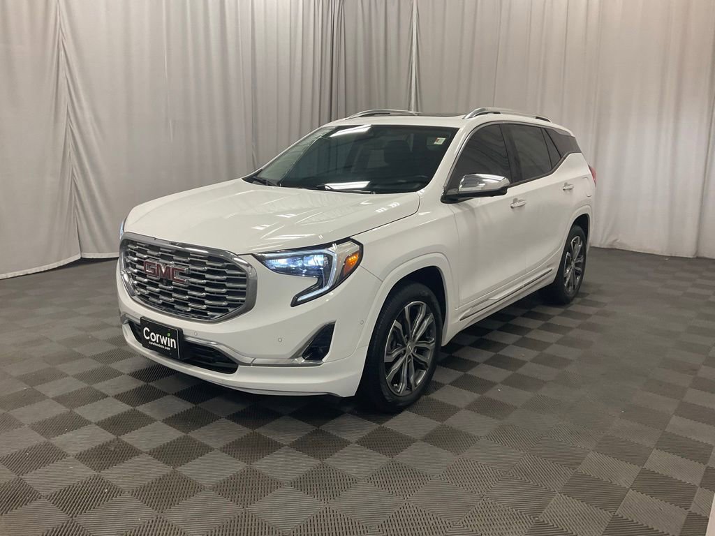 Used 2020 GMC Terrain Denali w/ GMC Pro Grade Package AWD/4WD image 9