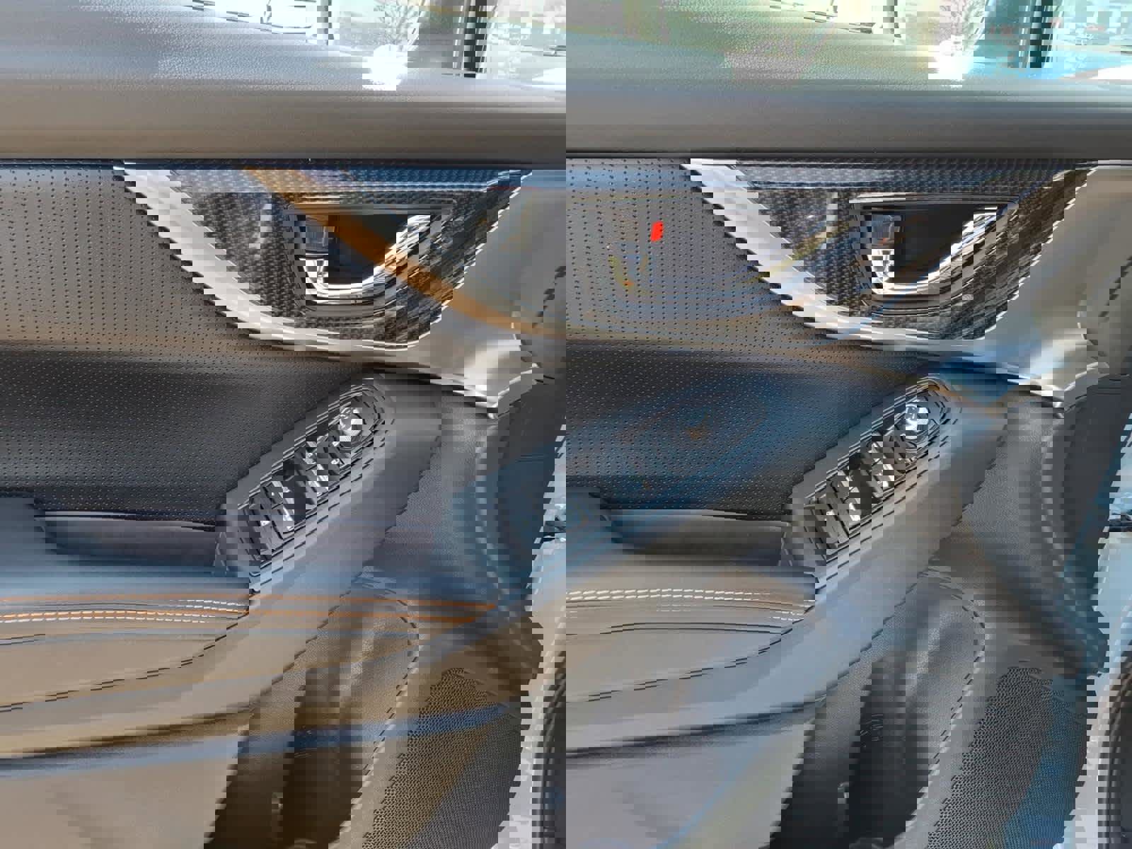 Used 2018 Subaru Crosstrek 2.0i Limited image 24