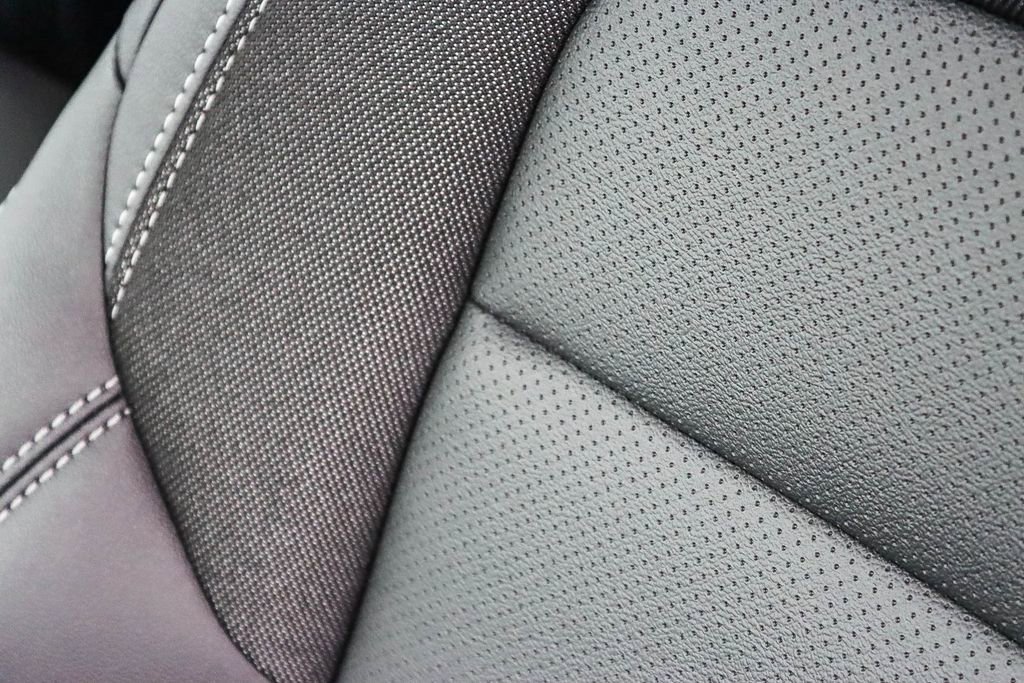 New 2026 Chevrolet Equinox EV LT image 23