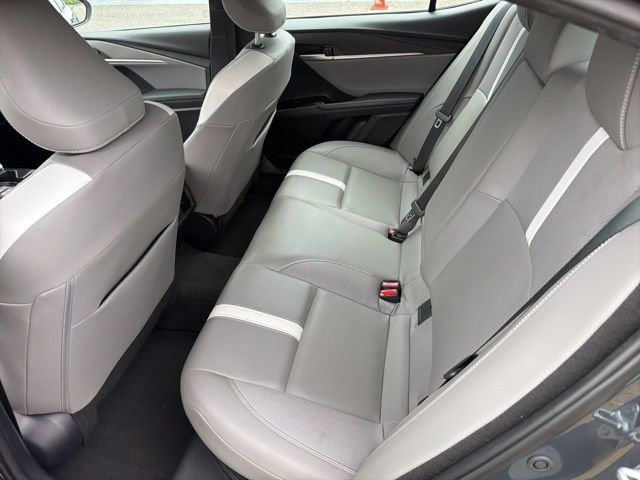 Used 2025 Toyota Camry SE FWD image 7