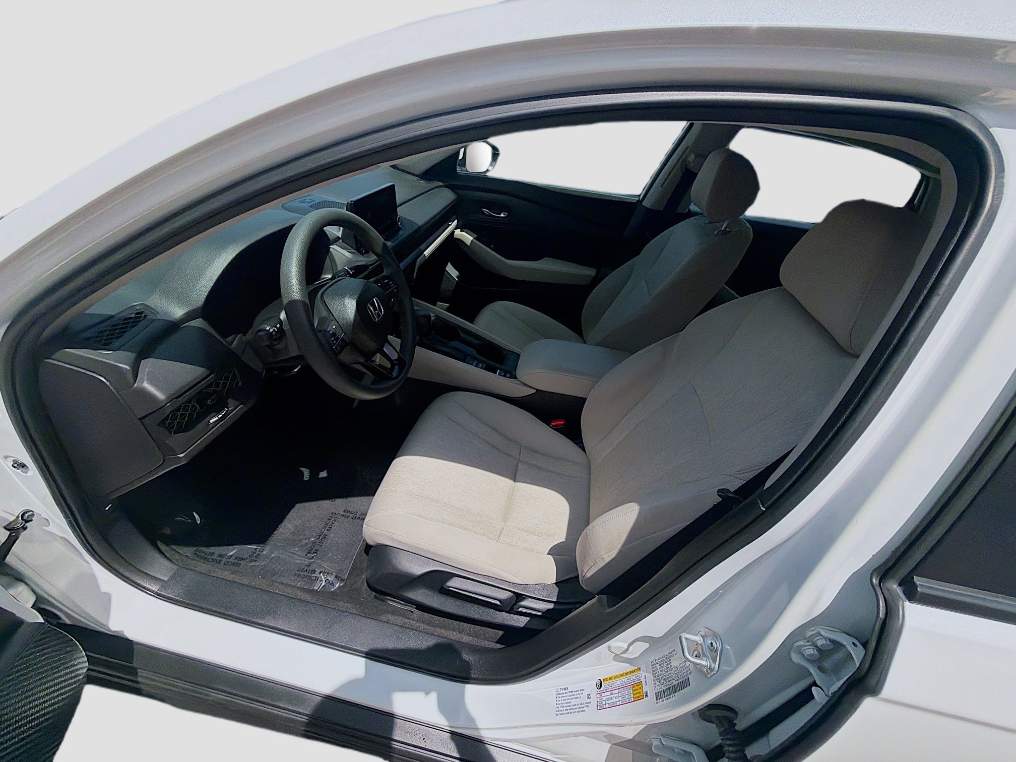 Used 2023 Honda Accord LX image 18