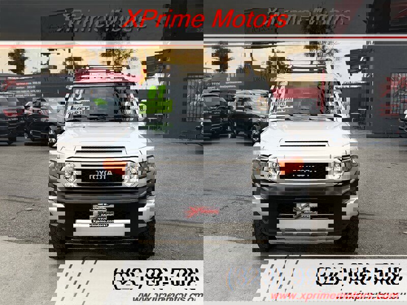 Used 2007 Toyota FJ Cruiser 4WD image 2