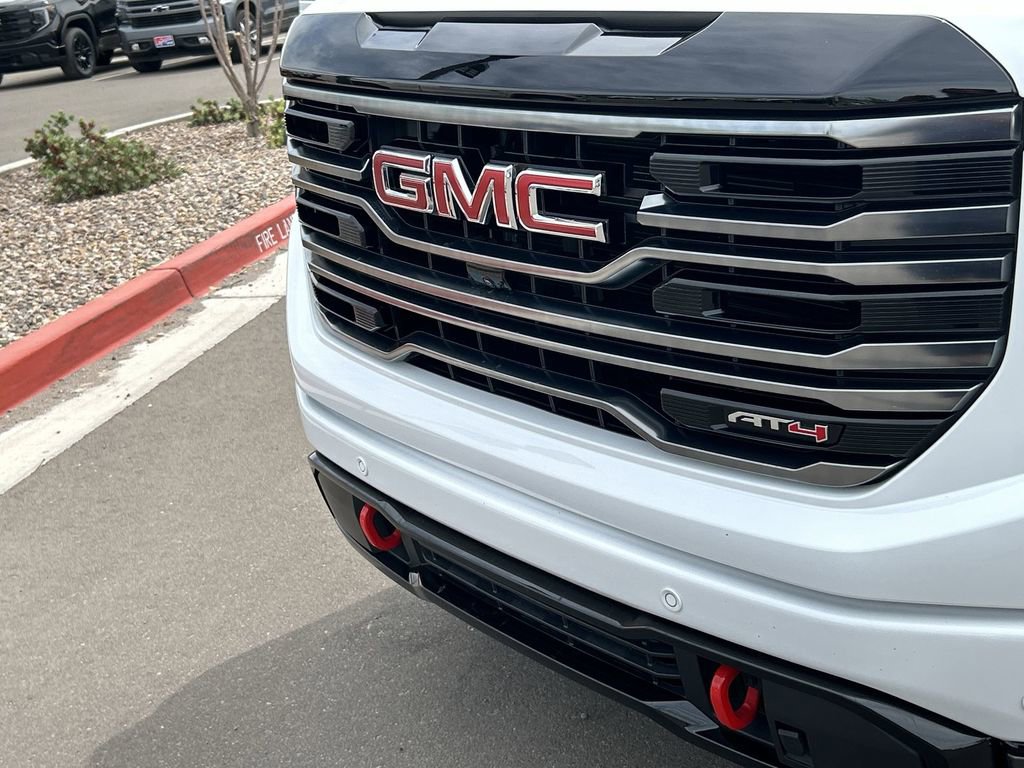 Used 2025 GMC Sierra 1500 AT4 w/ AT4 Premium Package AWD/4WD image 31