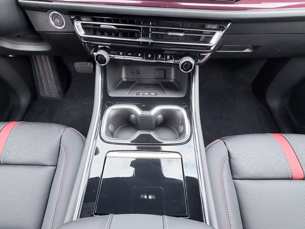 New 2026 Chevrolet Traverse RS image 19