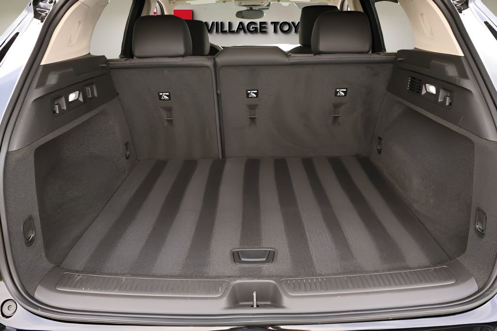 Used 2023 Buick Envision Preferred w/ Sport Touring Package AWD/4WD image 16