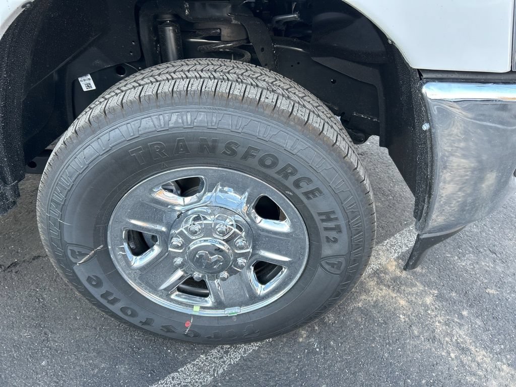 New 2026 RAM 3500 Tradesman AWD/4WD image 11