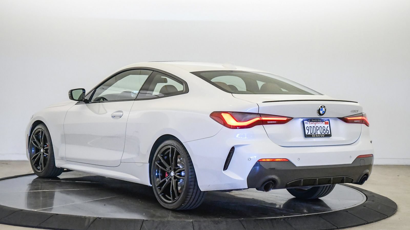 Certified 2023 BMW 430i Coupe w/ M Sport Package RWD image 2