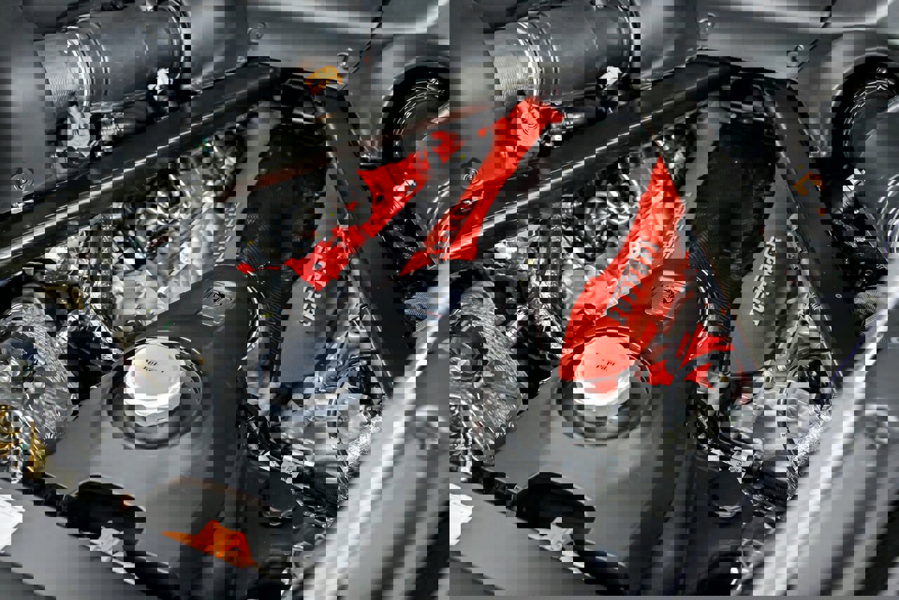 Used 2023 Ferrari SF90 Stradale image 15