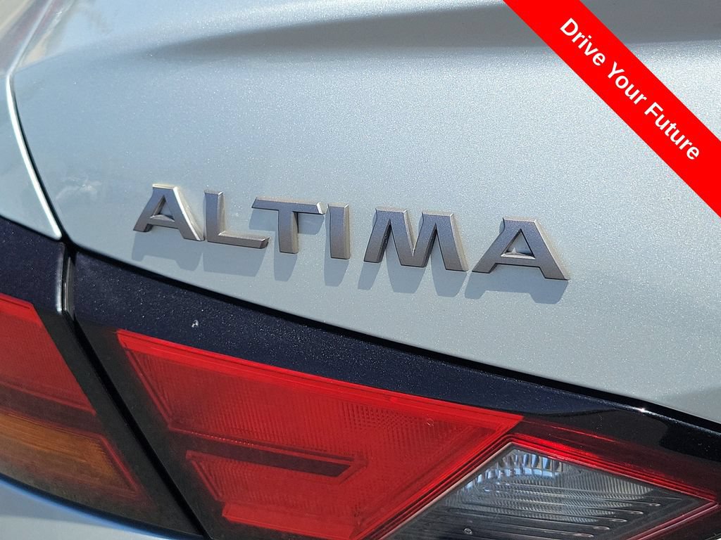 Used 2023 Nissan Altima 2.5 SR FWD image 27