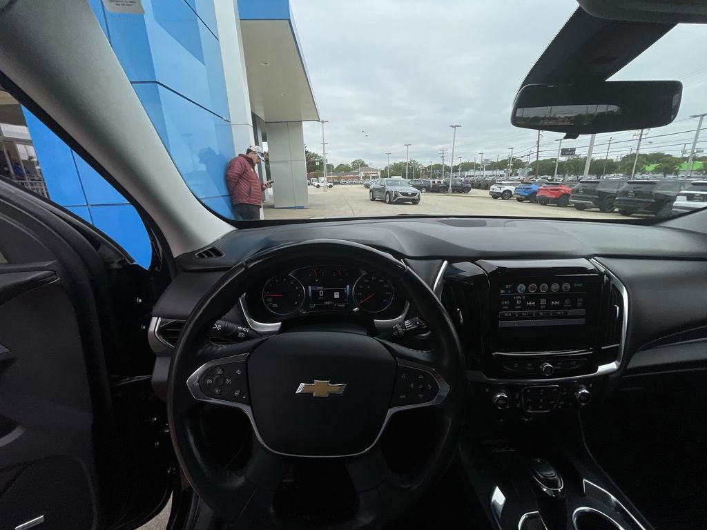 Certified 2019 Chevrolet Traverse Premier w/ Redline Edition FWD image 10