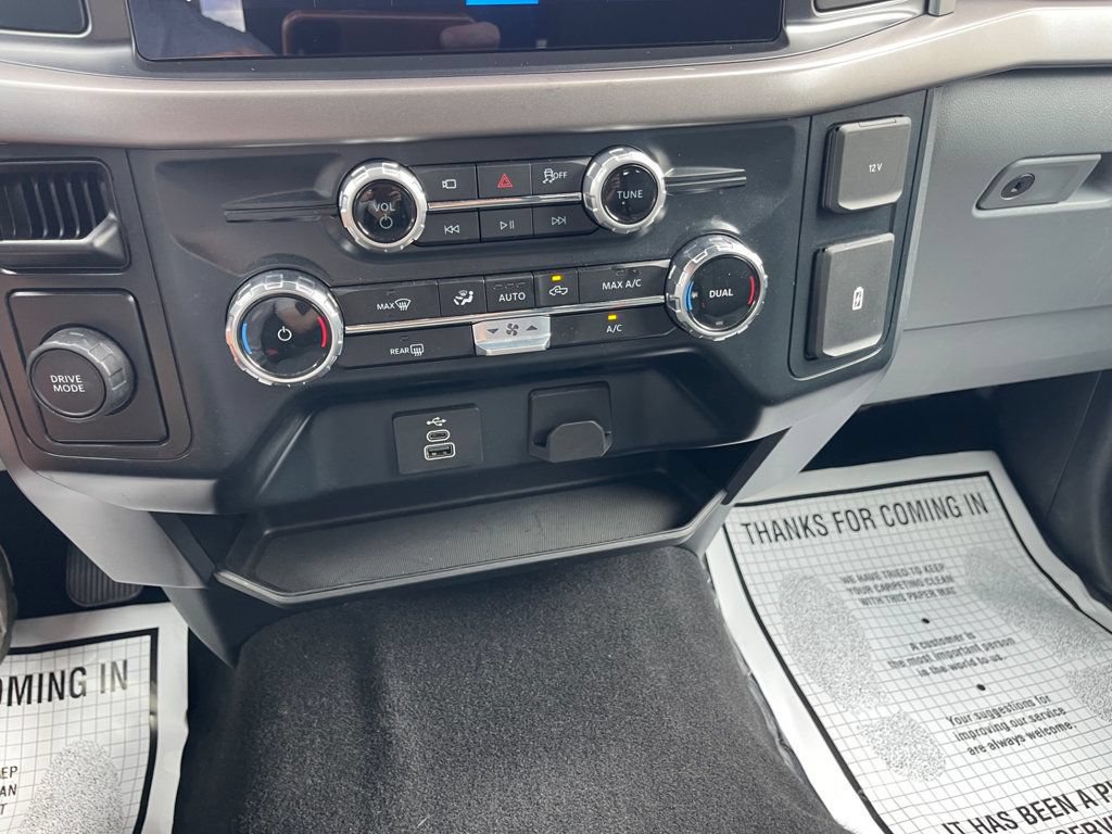 Used 2025 Ford F150 XLT w/ Equipment Group 301A Standard RWD image 19
