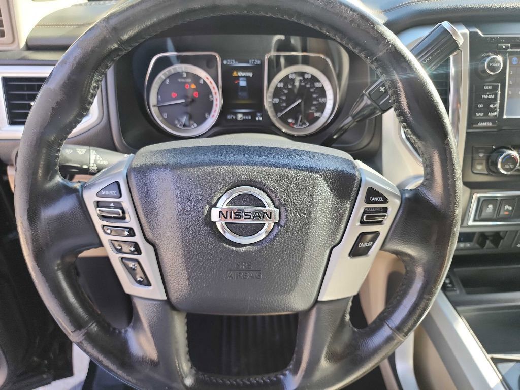 Used 2016 Nissan Titan SL AWD/4WD image 21