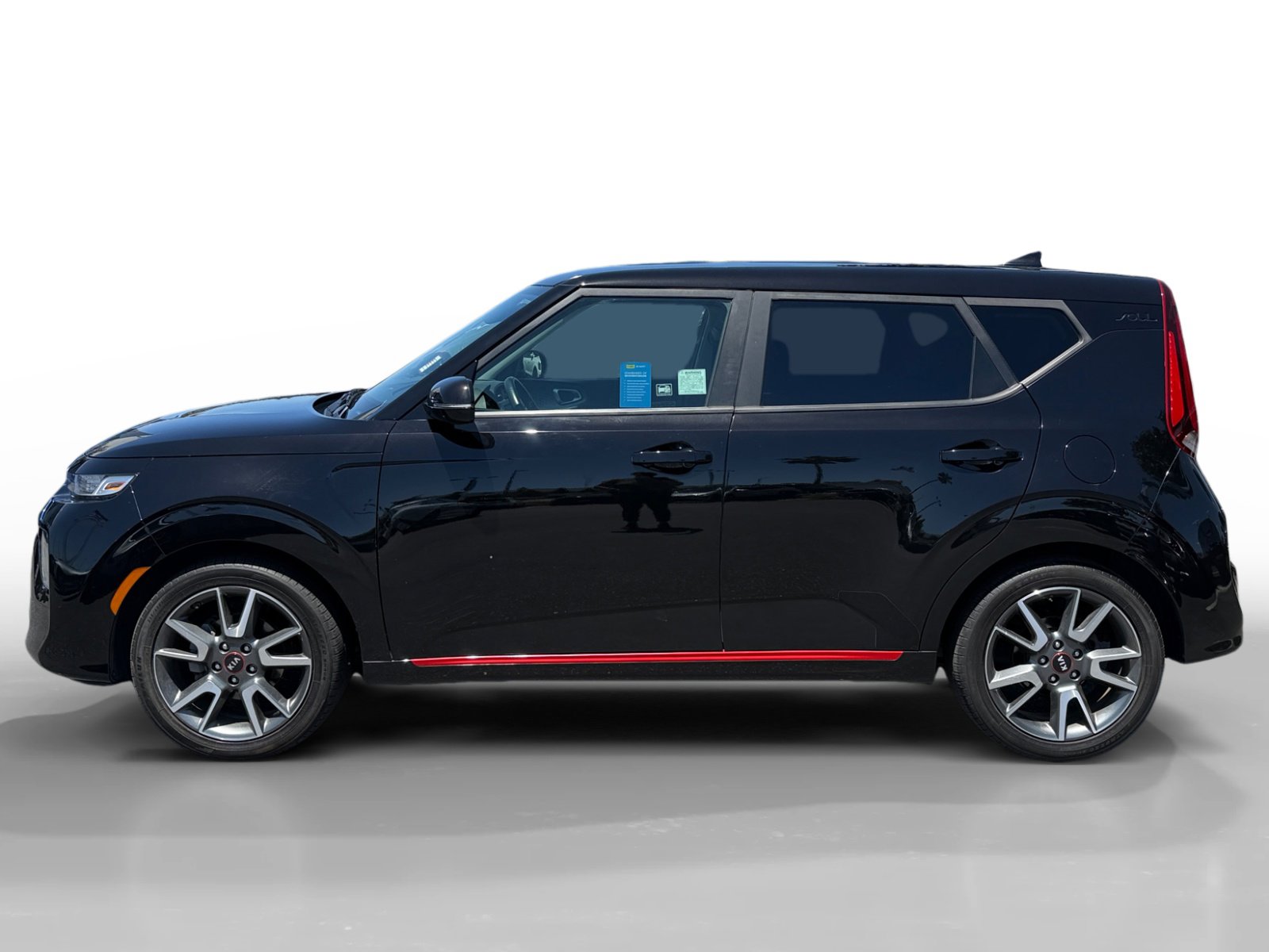 Used 2020 Kia Soul GT-Line FWD image 2