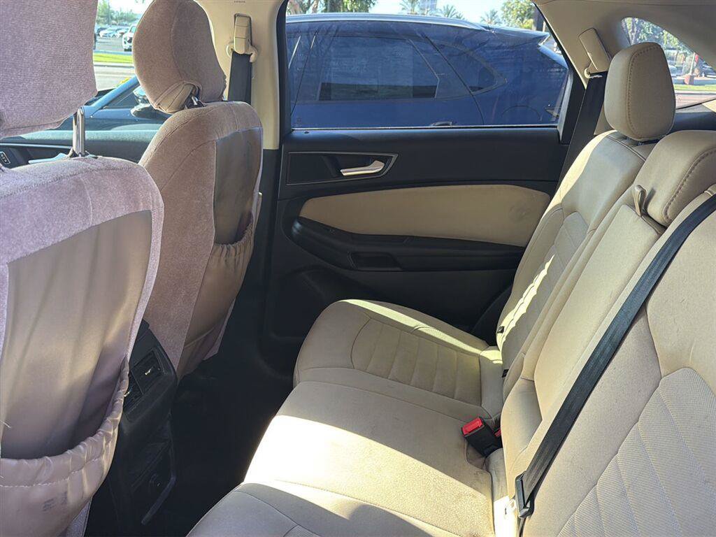 Used 2015 Ford Edge SE FWD image 9