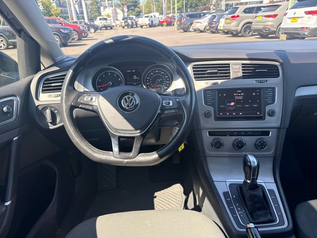 Used 2016 Volkswagen Golf S FWD image 18