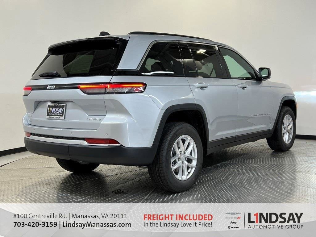 New 2025 Jeep Grand Cherokee Laredo w/ Luxury Tech Group I image 4