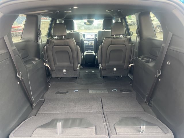New 2026 Chrysler Pacifica Select image 17