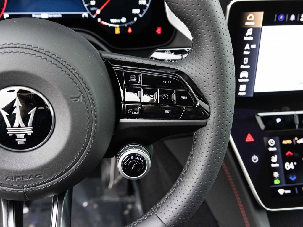 New 2026 Maserati Grecale Modena image 32