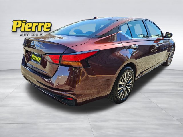 Used 2025 Nissan Altima 2.5 SV FWD image 5