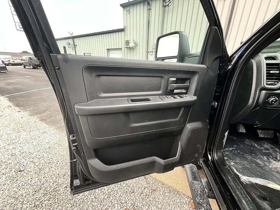 New 2026 RAM 2500 Warlock AWD/4WD image 11