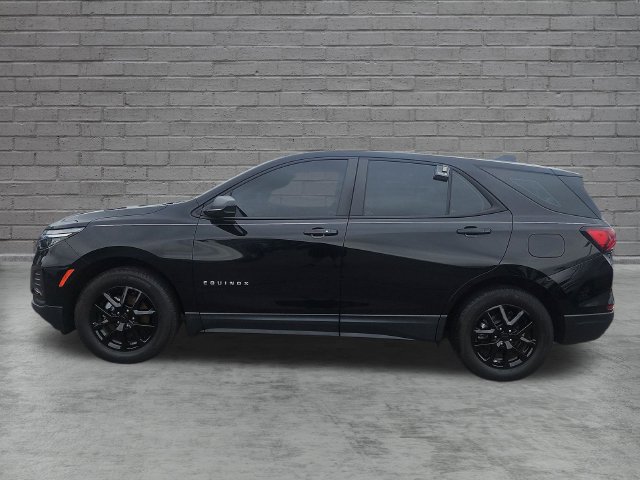 Used 2024 Chevrolet Equinox LS FWD image 2