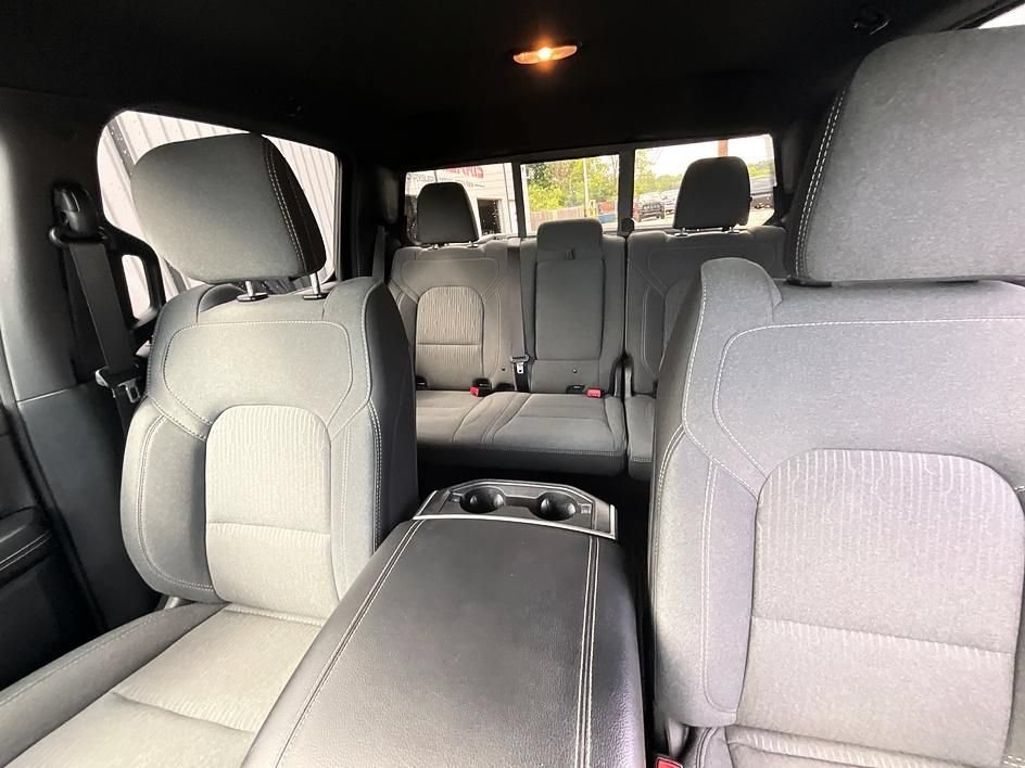 Used 2022 RAM 1500 Big Horn AWD/4WD image 36