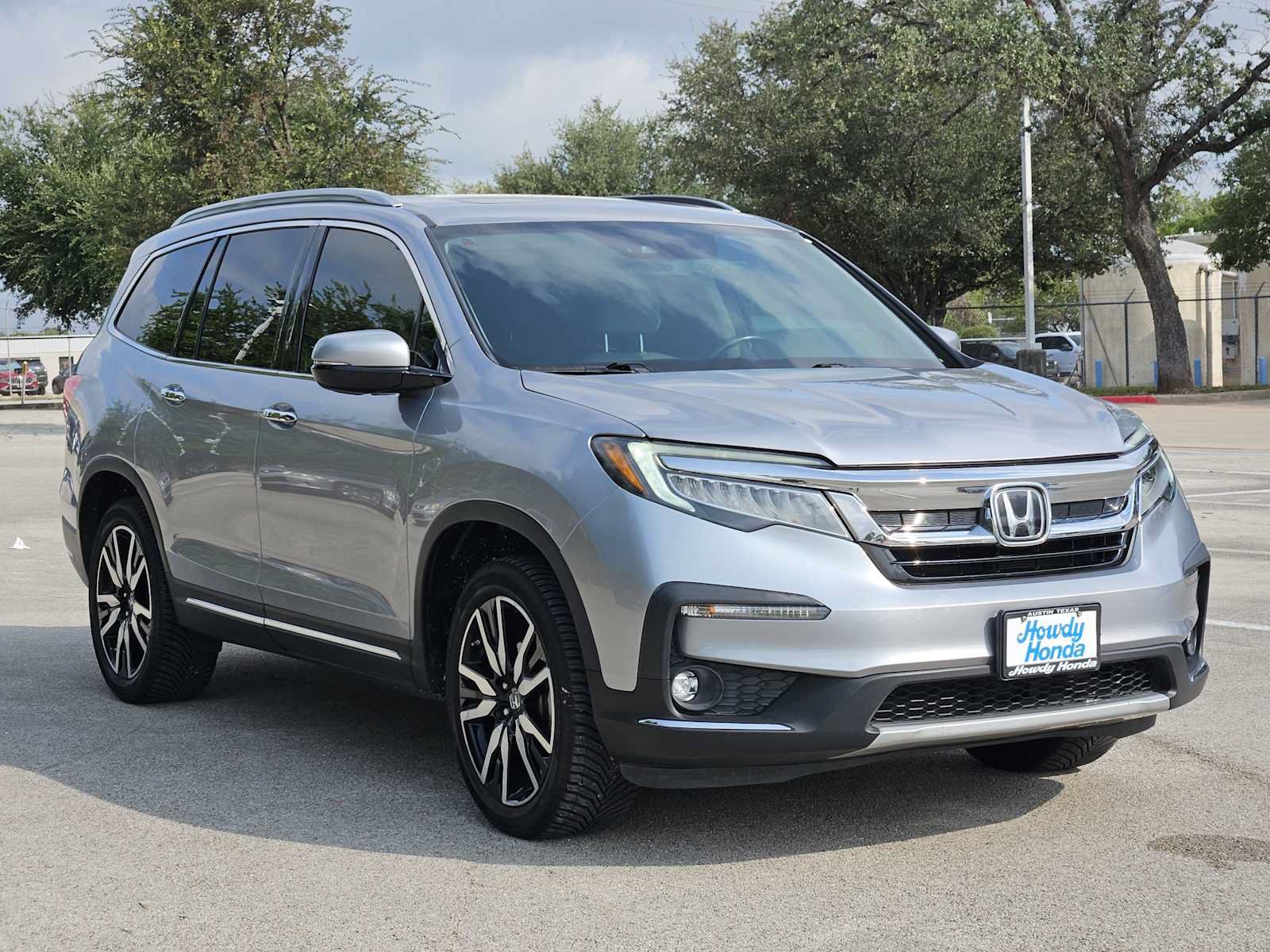 Certified 2019 Honda Pilot Elite image 3