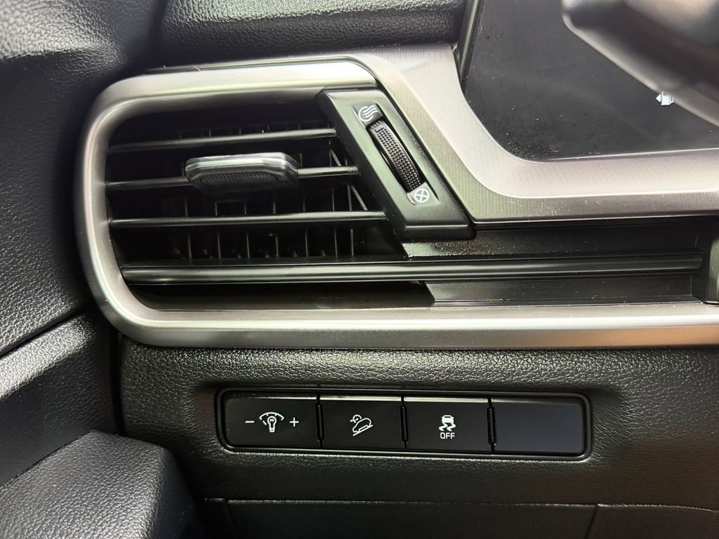 Used 2023 Kia Telluride S FWD image 23