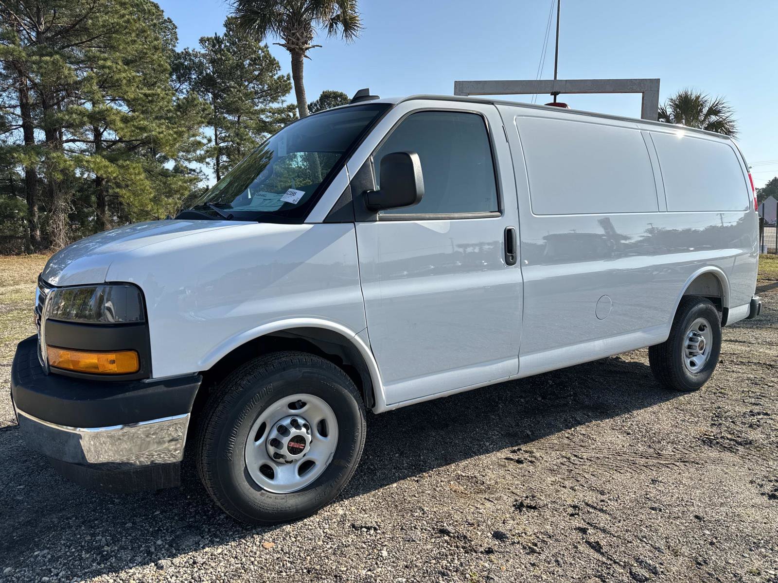 New 2026 GMC Savana 2500 w/ Driver Convenience Package image 7